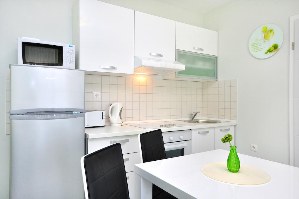 Apartments Sakal Trogir Chambre photo