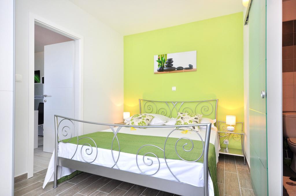Apartments Sakal Trogir Chambre photo