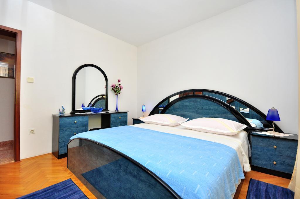 Apartments Sakal Trogir Chambre photo