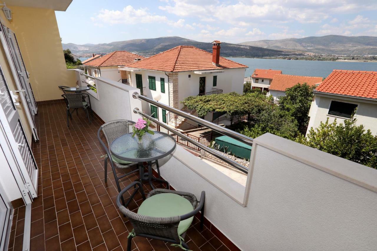 Apartments Sakal Trogir Extérieur photo